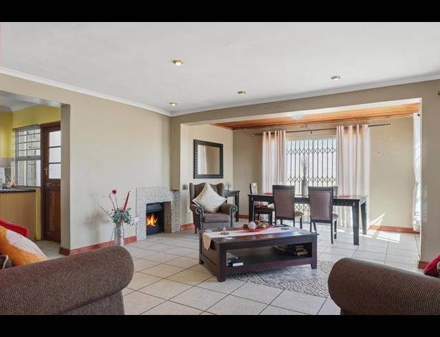 4 BEDROOM HOUSE FOR SALE IN NORTHPINE